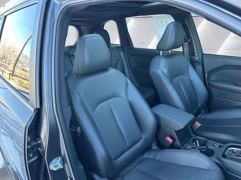 Used 2025 Subaru Forester Limited image 14