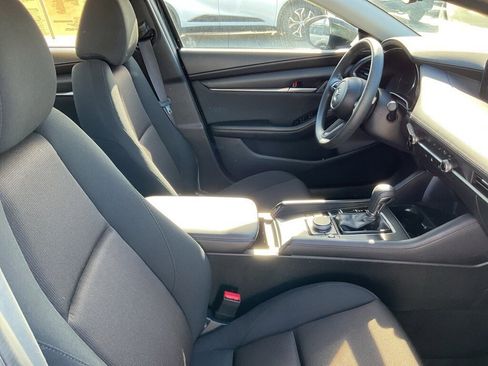 Used 2024 MAZDA MAZDA3 s image 19