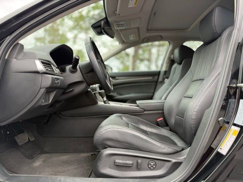Used 2018 Honda Accord EX-L image 12