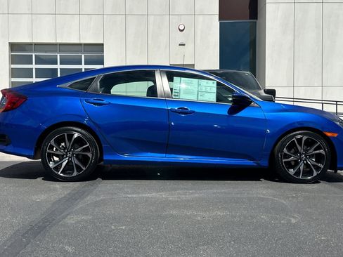 Used 2020 Honda Civic Sport image 2