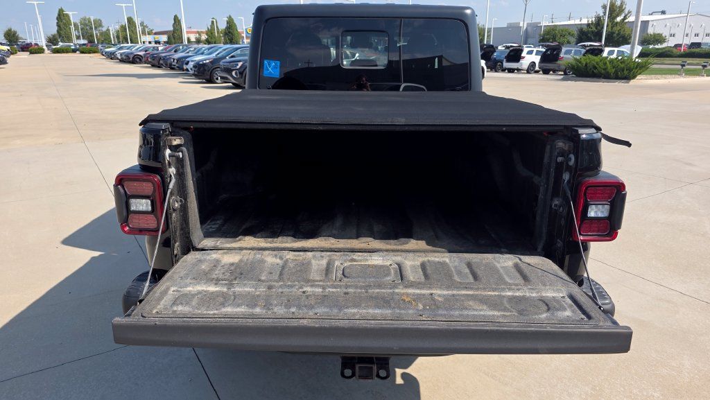 Used 2020 Jeep Gladiator Rubicon AWD/4WD image 5