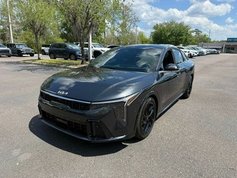 Used 2025 Kia K4 GT-Line Turbo image 1