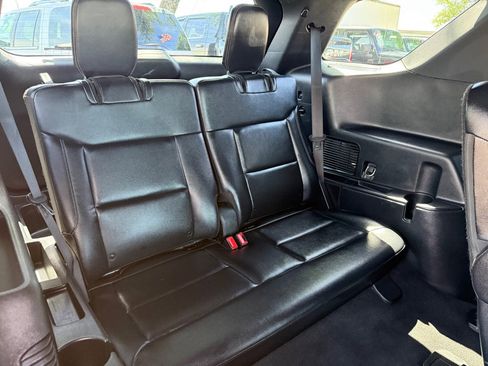 Used 2020 Ford Explorer XLT w/ Equipment Group 202A image 19