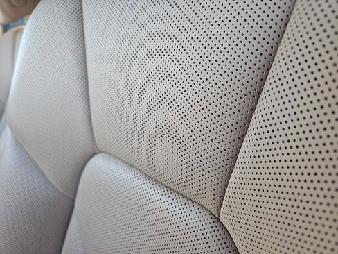 Used 2021 Porsche Macan image 18