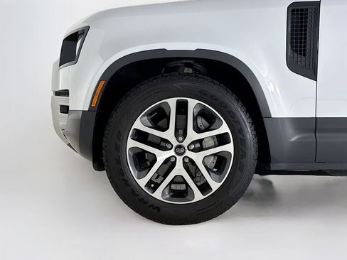 Used 2023 Land Rover Defender 130 SE AWD/4WD image 28