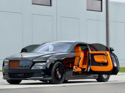 Used 2024 Rolls-Royce Spectre w/ Spectre Launch Package image 1