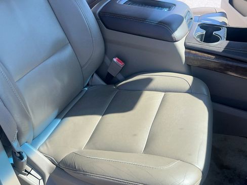 Used 2015 Chevrolet Tahoe LT AWD/4WD image 26
