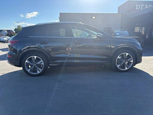 Used 2022 Audi Q4 e-tron quattro Premium Plus w/ Premium Plus AWD/4WD image 4