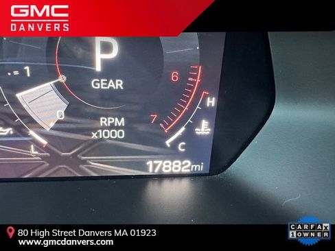 Used 2024 GMC Canyon Denali image 19