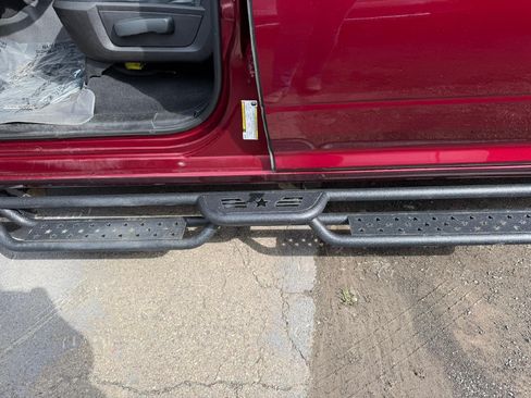Used 2019 RAM 1500 Classic SLT AWD/4WD image 11
