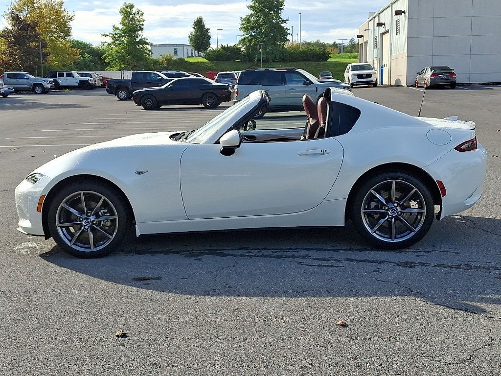 Used 2020 MAZDA MX-5 Miata RF Grand Touring RWD image 7