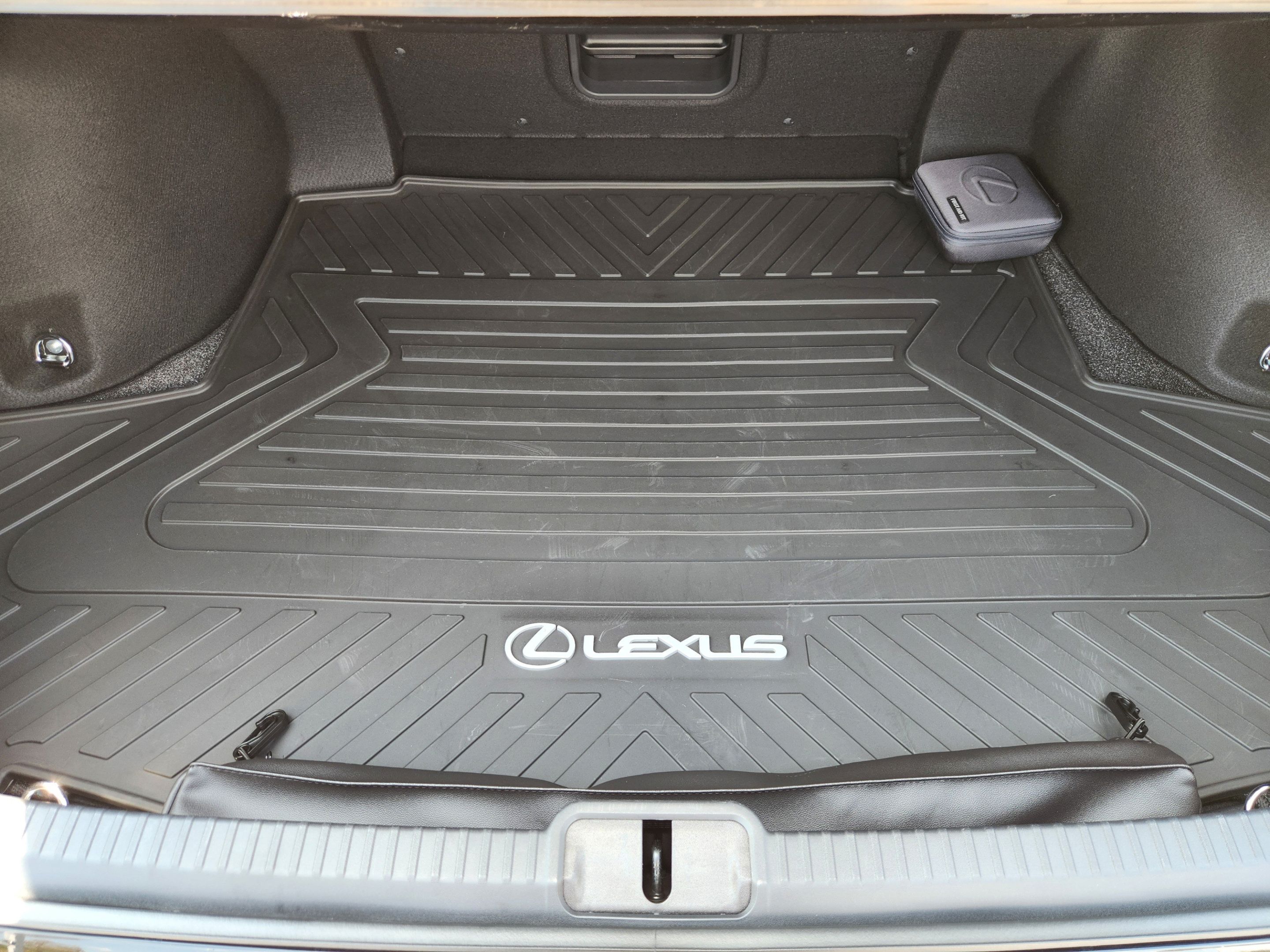 Used 2024 Lexus ES 350 Ultra Luxury w/ Accessory Package (Z2) FWD image 28