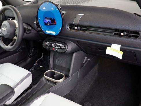 New 2026 MINI Cooper 2-Door Hardtop FWD image 18