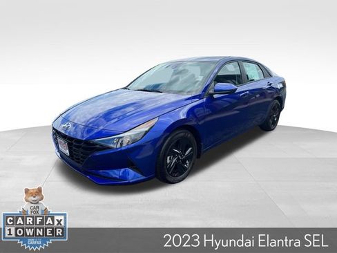 Used 2023 Hyundai Elantra SEL FWD image 4