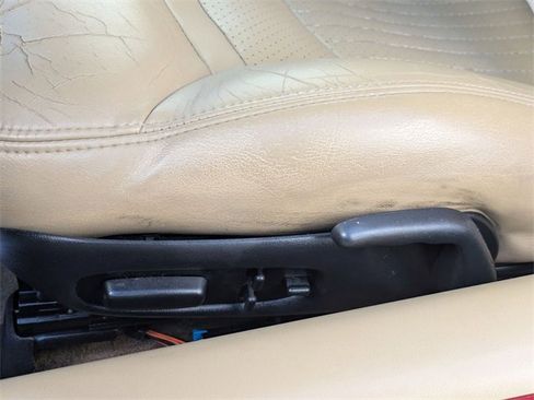 Used 1998 Chevrolet Corvette Convertible w/ Memory Pkg image 23