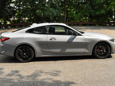 Used 2023 BMW 440i xDrive Coupe w/ Premium Package AWD/4WD image 9