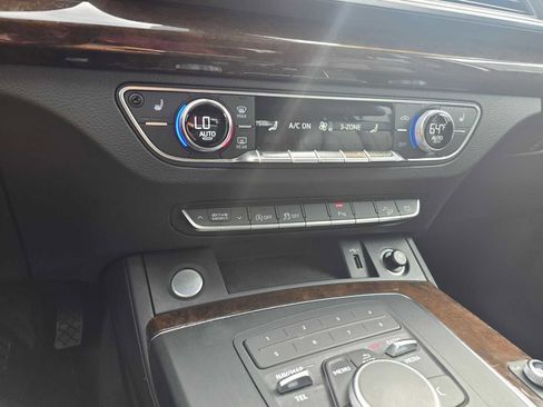 Used 2020 Audi Q5 2.0T Premium w/ Convenience Package image 30