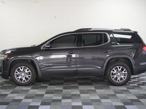 Used 2020 GMC Acadia SLT w/ Driver Alert Package II AWD/4WD image 2