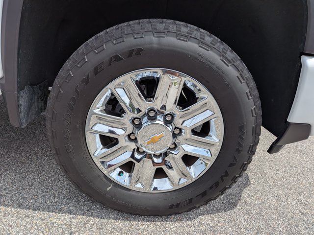 Certified 2024 Chevrolet Silverado 2500 High Country AWD/4WD image 14