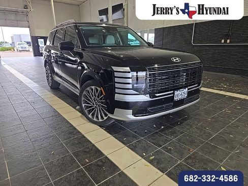 Certified 2026 Hyundai Palisade Calligraphy FWD image 5