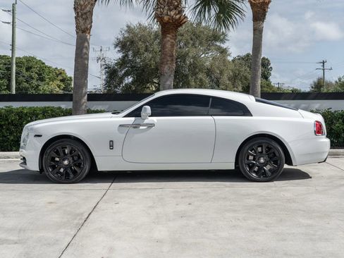 Used 2019 Rolls-Royce Wraith image 3