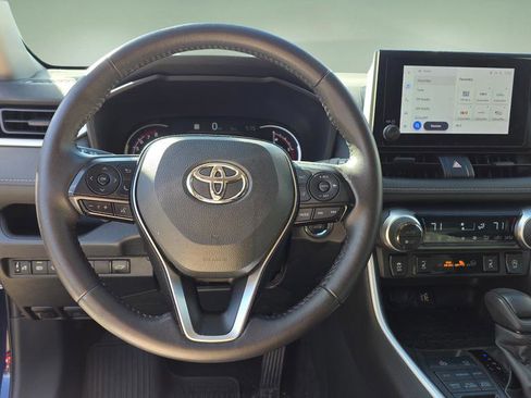 Used 2023 Toyota RAV4 XLE image 19