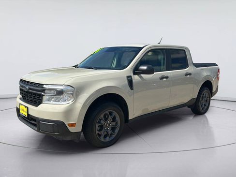 Certified 2024 Ford Maverick XLT w/ Equipment Group 300A Standard AWD/4WD image 1