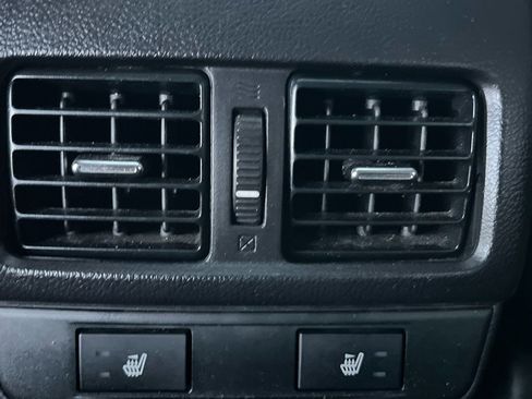 Used 2015 Subaru Outback 2.5i Limited image 20