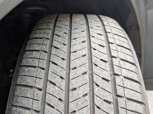 Used 2022 Ford Escape SE w/ SE Sport Appearance Package image 33