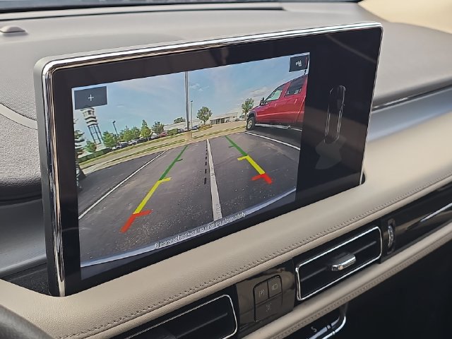 Certified 2023 Lincoln Nautilus AWD w/ Premium Package image 18