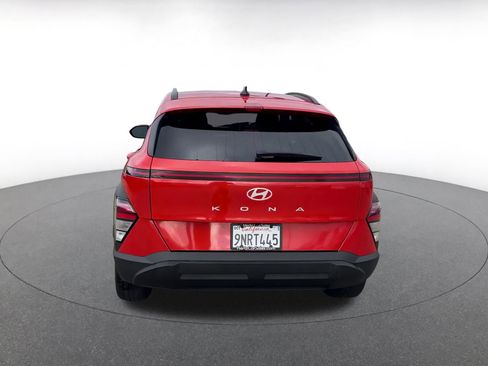 Used 2025 Hyundai Kona SEL image 12