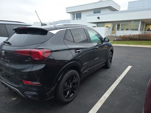 Used 2024 Buick Encore GX Sport Touring image 8