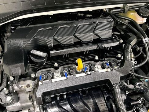 Used 2025 Hyundai Venue SEL FWD image 31