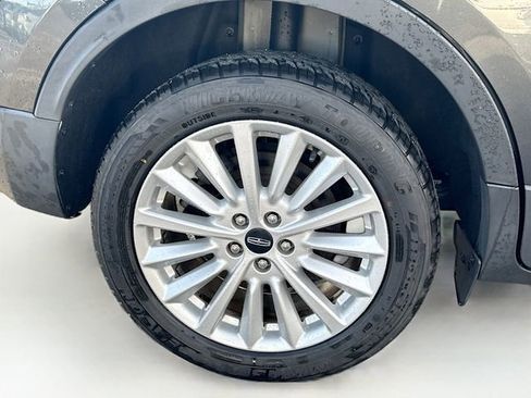 Used 2019 Lincoln MKC Premiere image 32