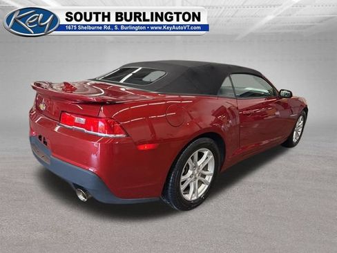 Used 2015 Chevrolet Camaro LT RWD image 7