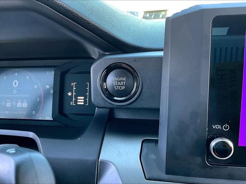 Certified 2026 Toyota Tacoma SR5 image 32