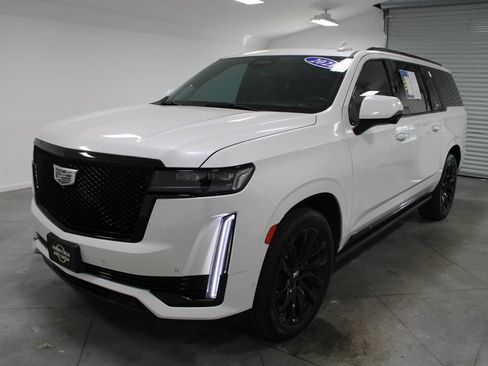 Used 2021 Cadillac Escalade ESV Sport Platinum AWD/4WD image 5