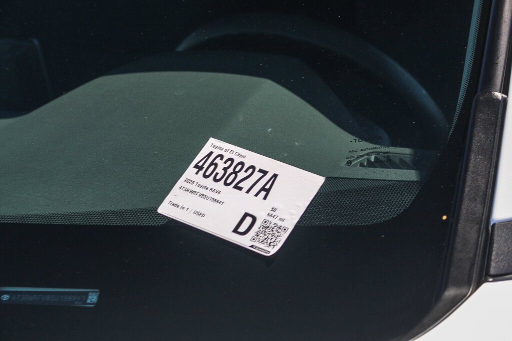 Certified 2025 Toyota RAV4 XLE AWD/4WD image 31