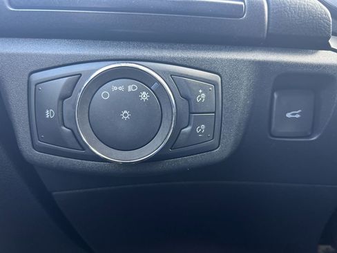 Used 2020 Ford Fusion Titanium image 18