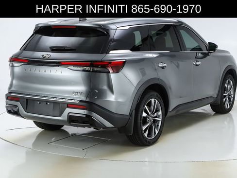 Used 2023 INFINITI QX60 Luxe w/ Vision Package FWD image 10