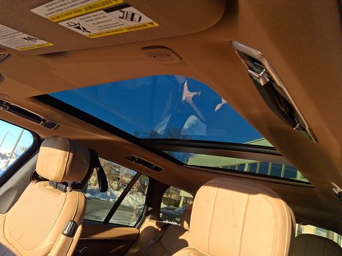 New 2026 Land Rover Range Rover SE image 11