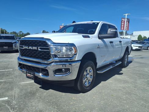 Used 2024 RAM 2500 Big Horn image 3