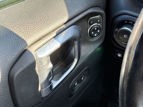 Used 2022 Jeep Wrangler Unlimited Sahara w/ Cold Weather Group image 33