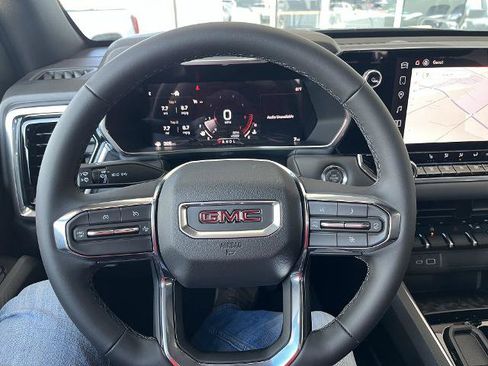 New 2026 GMC Canyon Elevation w/ Convenience Package image 12