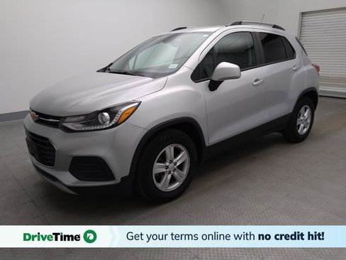 Used 2021 Chevrolet Trax LT w/ LT Convenience Package FWD image 1