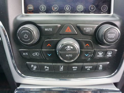 Used 2018 Jeep Grand Cherokee Summit w/ Platinum Series Group image 12