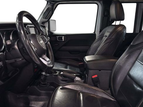 Used 2021 Jeep Wrangler Unlimited Sahara w/ Uconnect 4C Nav & Sound Group AWD/4WD image 21