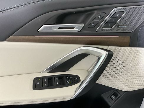 New 2026 BMW X1 xDrive28i w/ Technology Package AWD/4WD image 18