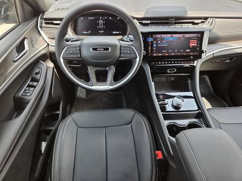 New 2026 Jeep Grand Cherokee Limited AWD/4WD image 10