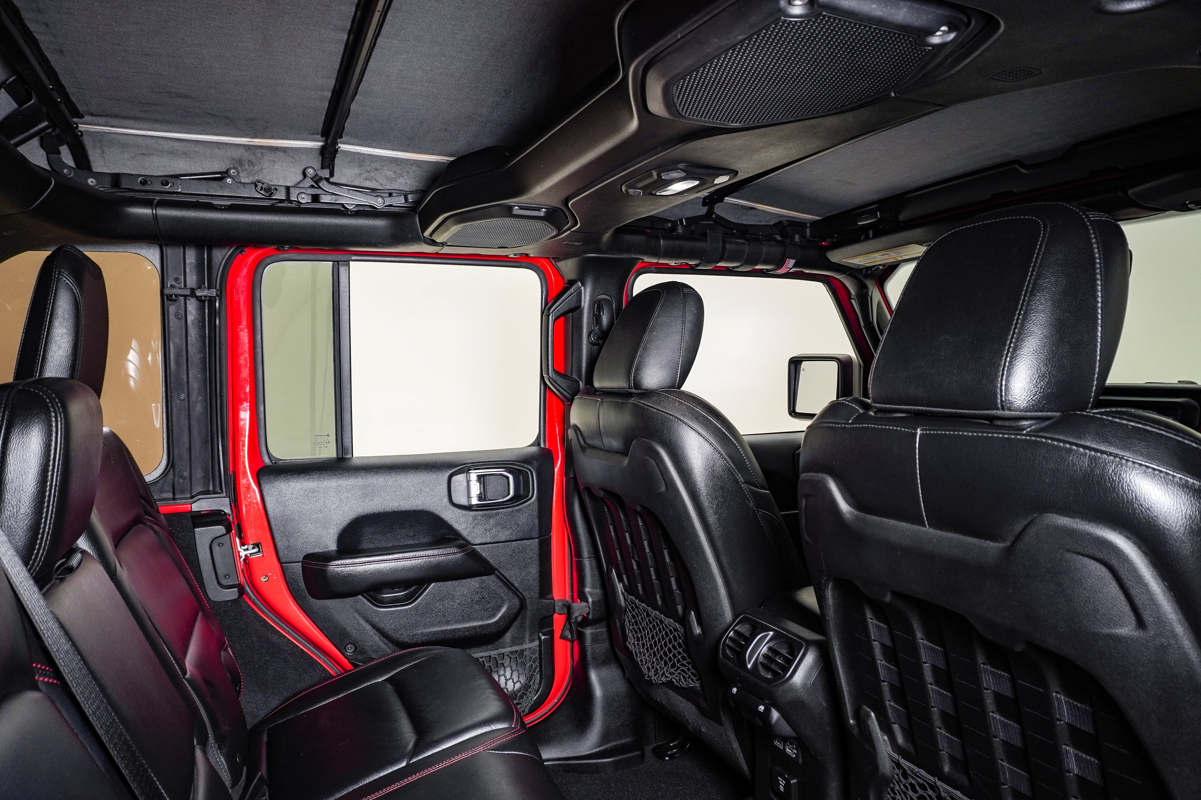 Used 2018 Jeep Wrangler Unlimited Rubicon AWD/4WD image 17